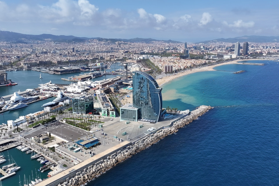 A Barcellona presto tasse di soggiorno di 11-15 euro a notte