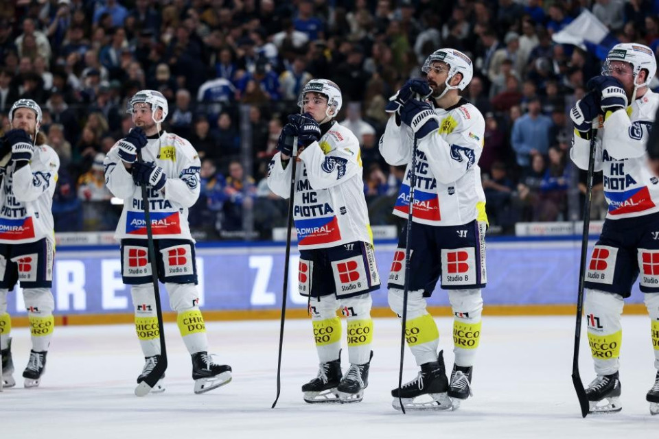 L'Ambrì Piotta, sconfitto a Zugo, è oramai condannato alla finale dei playout