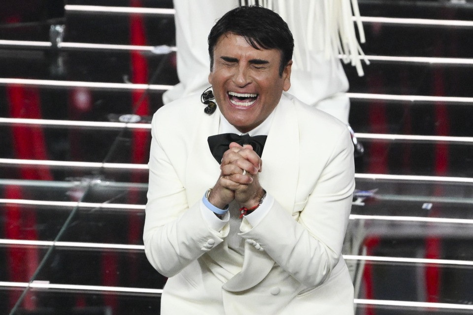 Il Festival più democristiano si chiude con un matrimonio