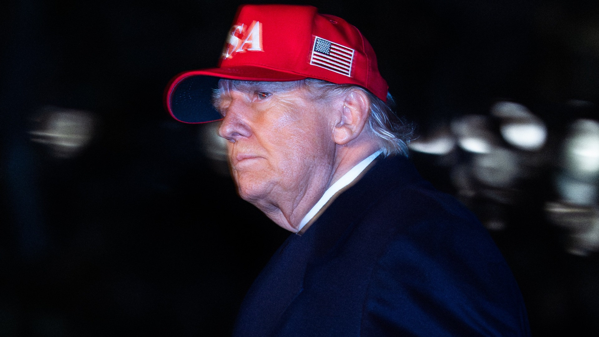 Trump: «Stiamo massacrando gli iraniani, presto arriverà una grande ondata»