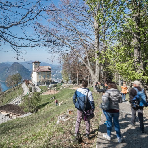 Uno spazio multifunzionale per la vetta del Monte Brè