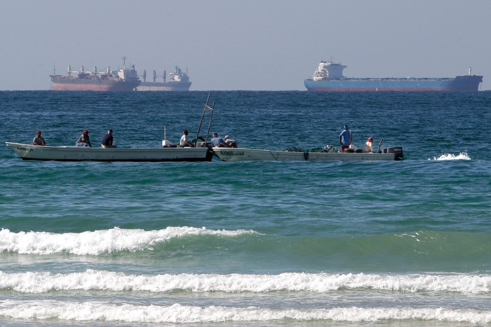 Hormuz, il commercio globale è ancora in scacco