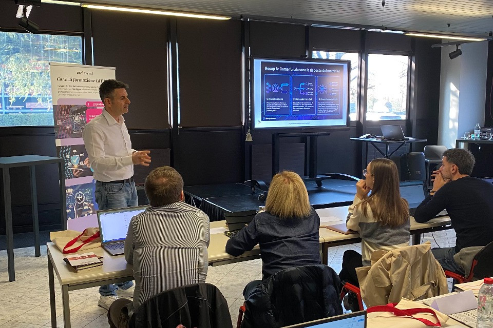 Intelligenza artificiale e lavoro: grande successo per il primo corso del Gruppo Corriere del Ticino con Ale Agostini