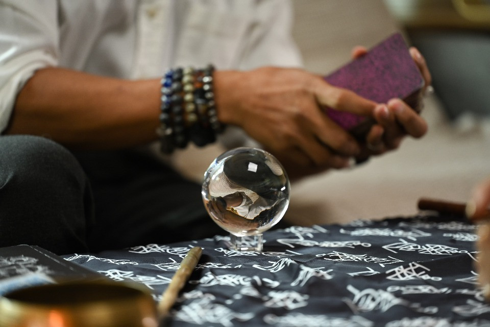 Condannato dopo 15 anni il sedicente «divino» mago