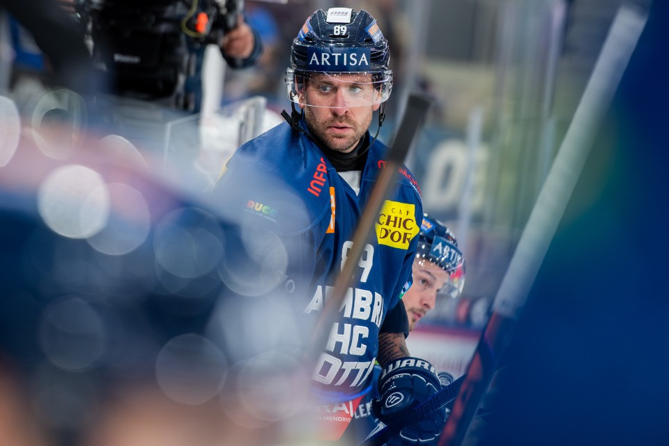 DiDo nella piaga: questo addio è un altro pasticcio