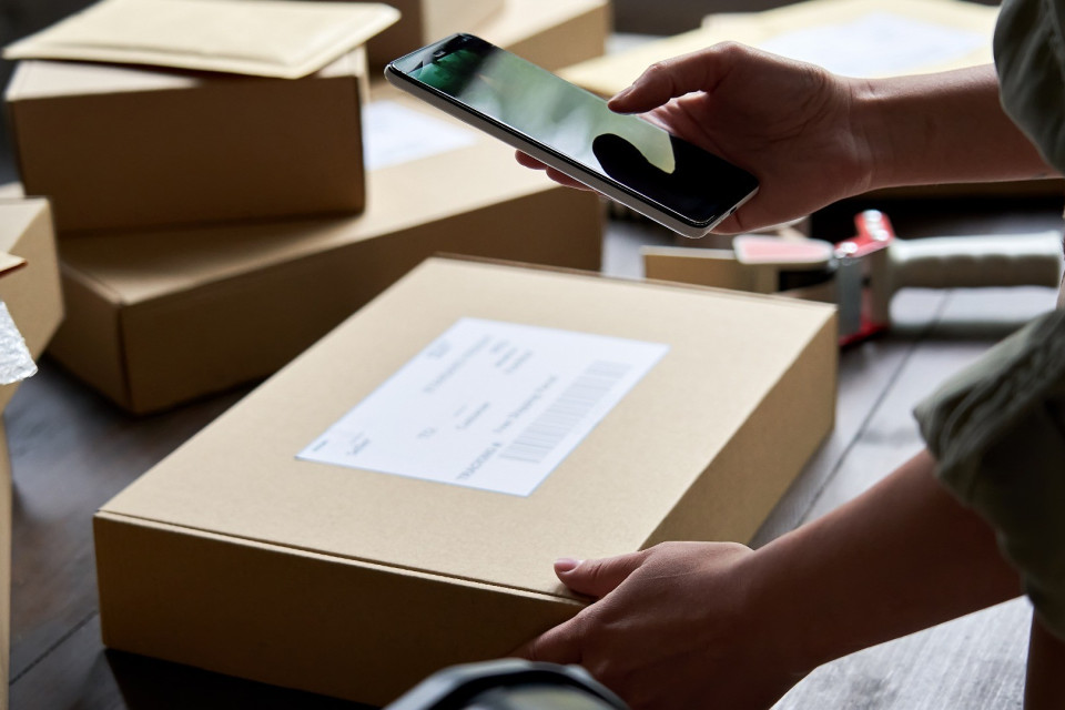 Più controlli ai pacchi provenienti dall'Asia