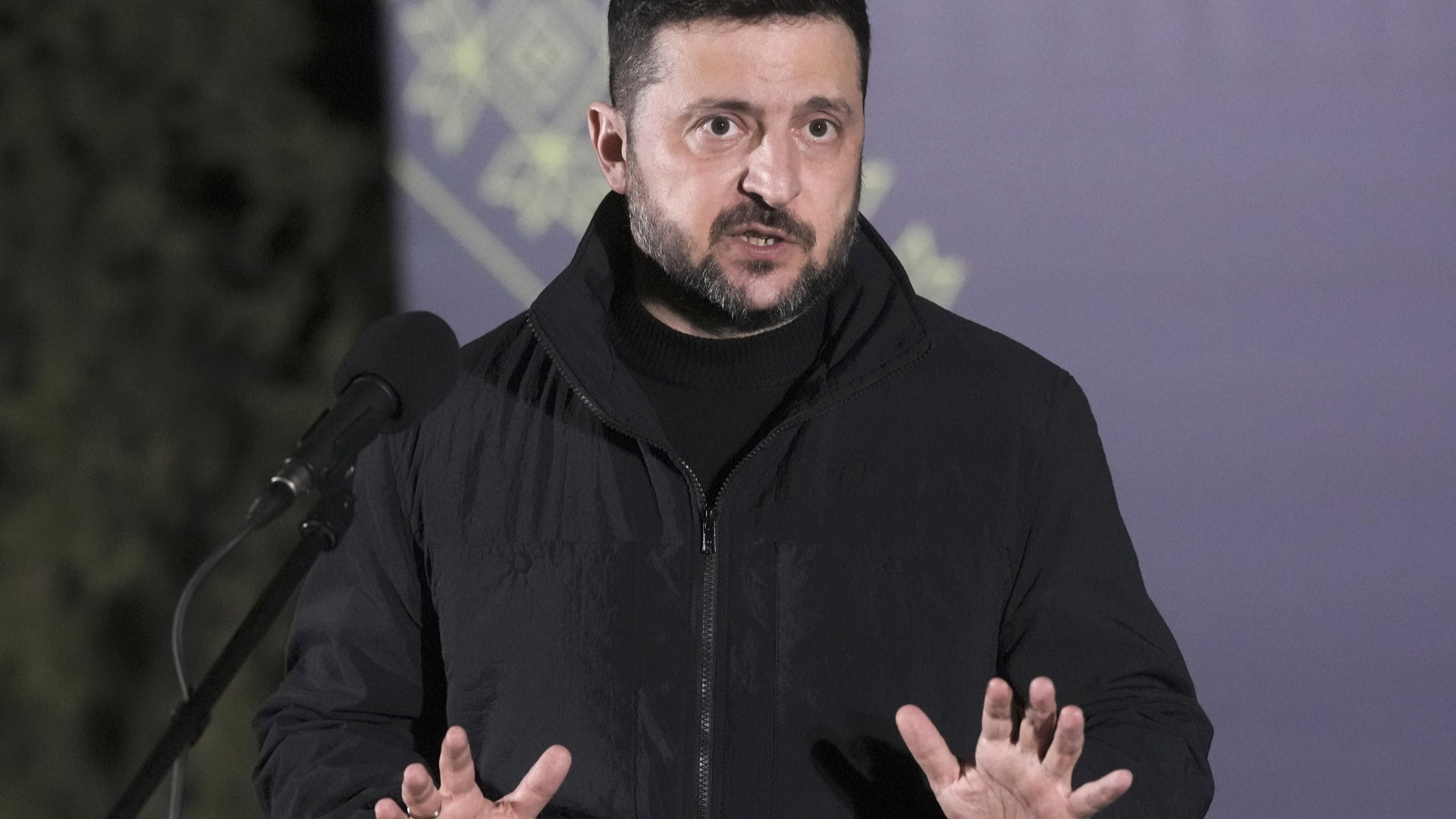 Zelensky: pronti a scambiare tecnologia militare con i Paesi del Golfo