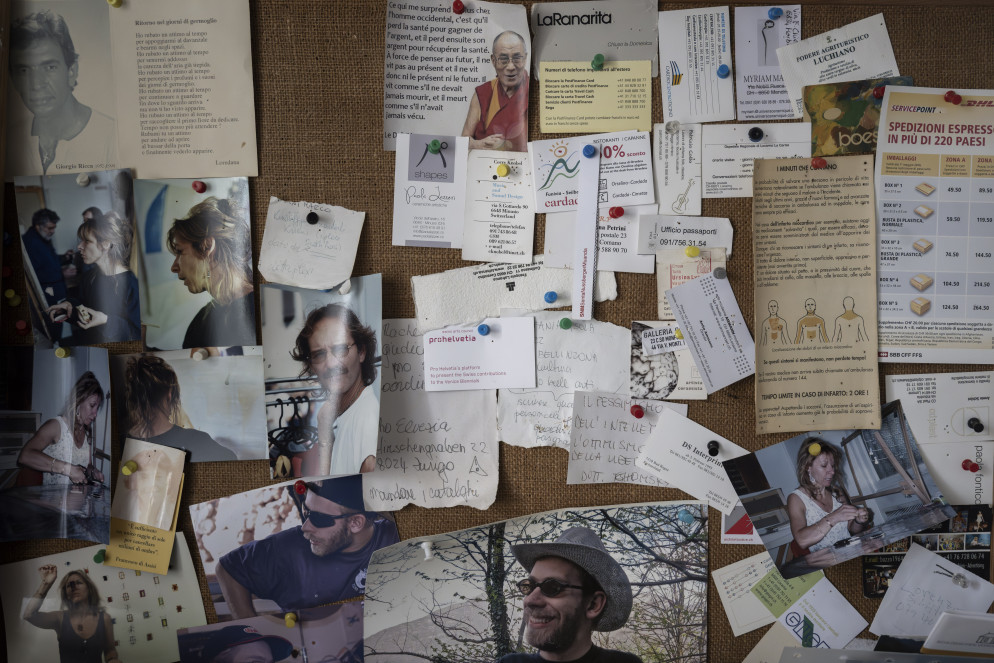 Ricordi di famiglia a casa di Loredana e Urs a Locarno (foto Tipress - Samuel Golay)