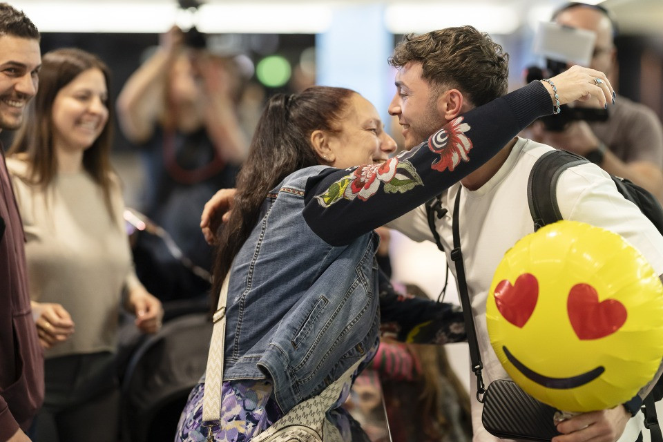 Le voci degli svizzeri rientrati con il volo speciale: «Finalmente a casa»