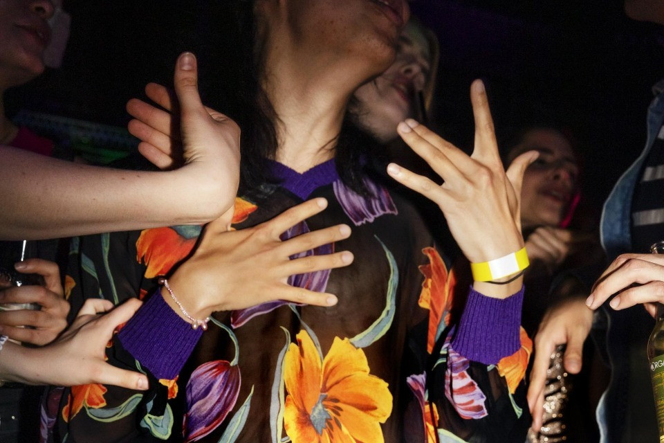 Dalla tragedia del maltempo ai sorrisi dei fan di Taylor Swift