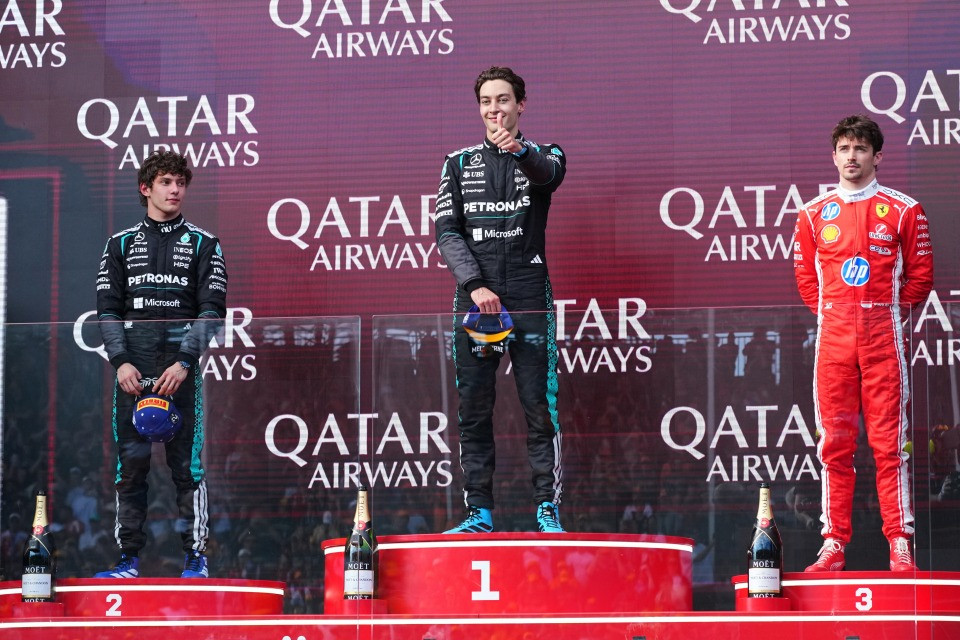 La Mercedes domina a Melbourne, sul podio la Ferrari di Leclerc