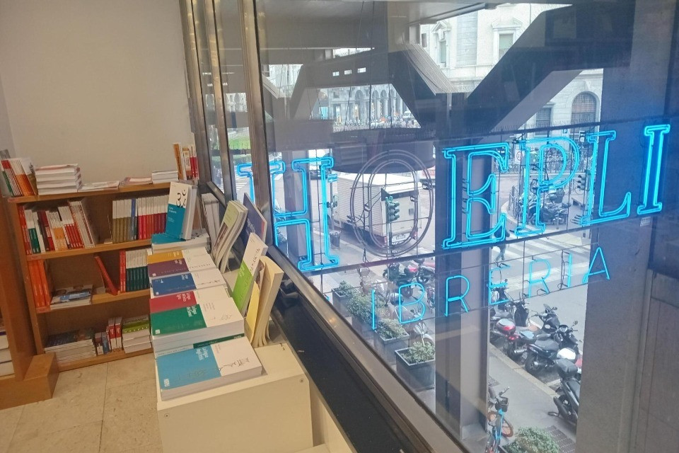 Hoepli in crisi: «Vorrà dire che cercheremo lavoro in Svizzera»