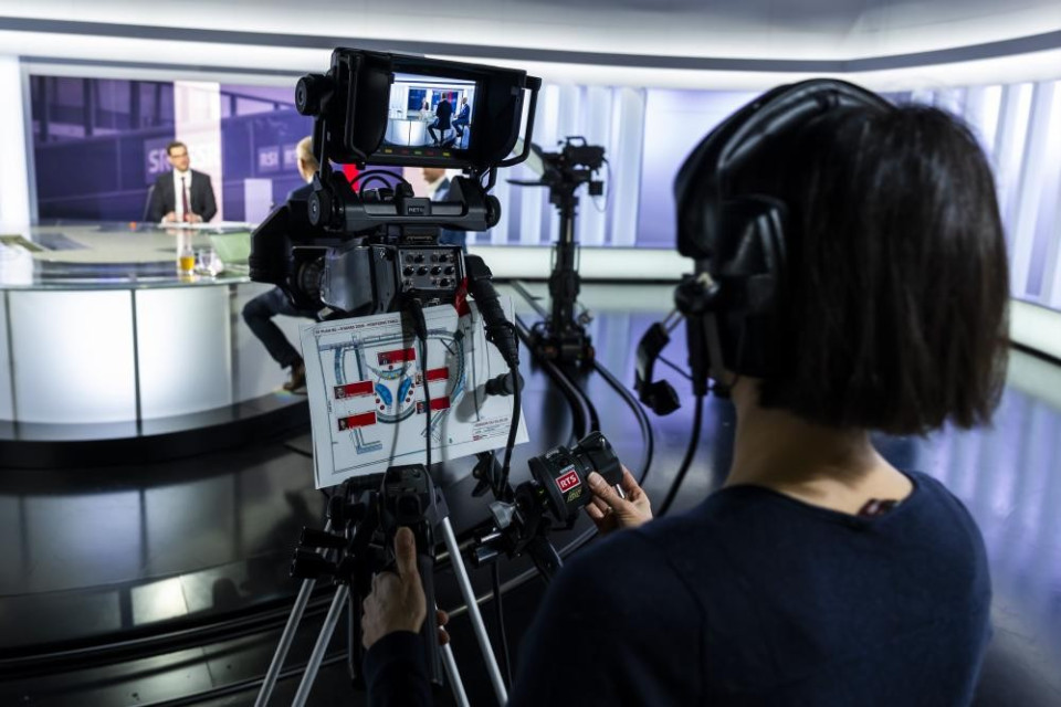 La SSR evita il peggio, ma ora deve riformarsi