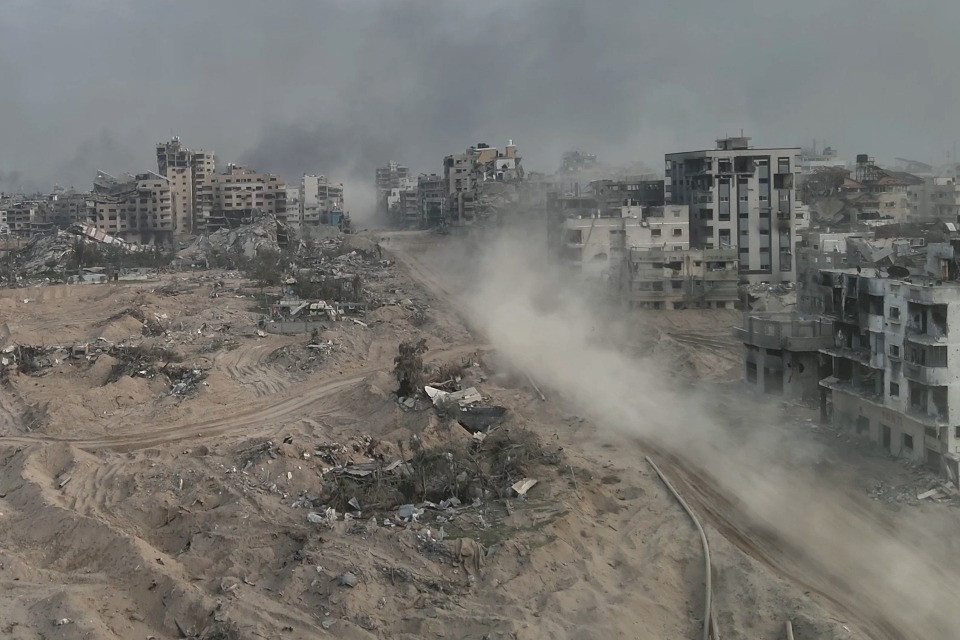 Nuova ondata di attacchi nel Golfo, missili su base USA in Iraq