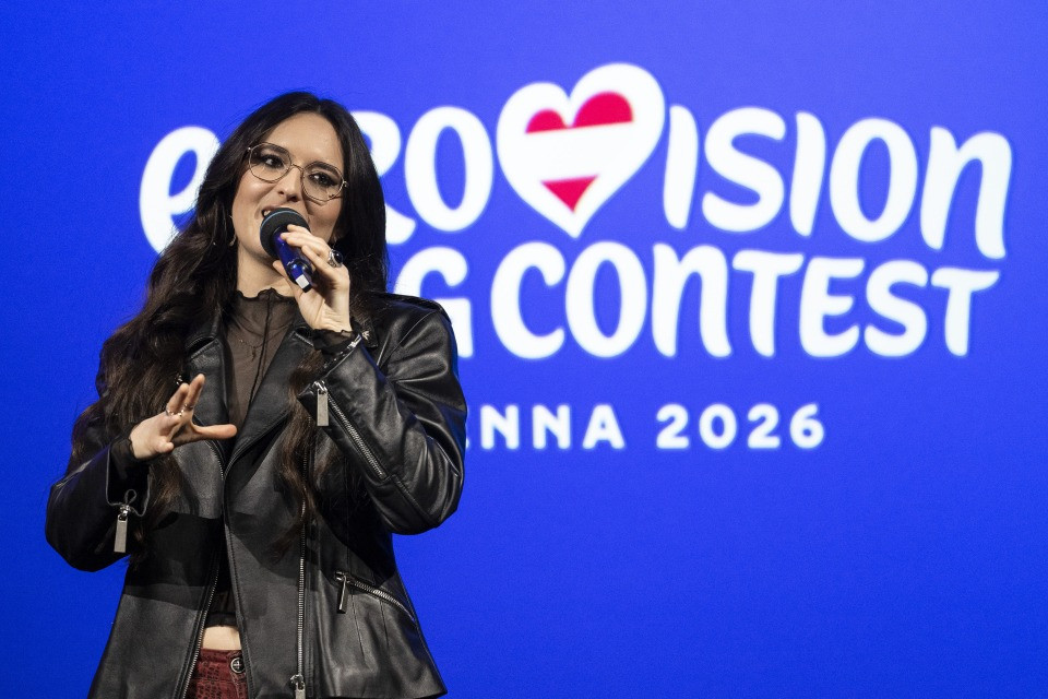 Veronica nel paese di Eurovision: «La mia Alice senza voce per raccontare la violenza psicologica sulle donne»