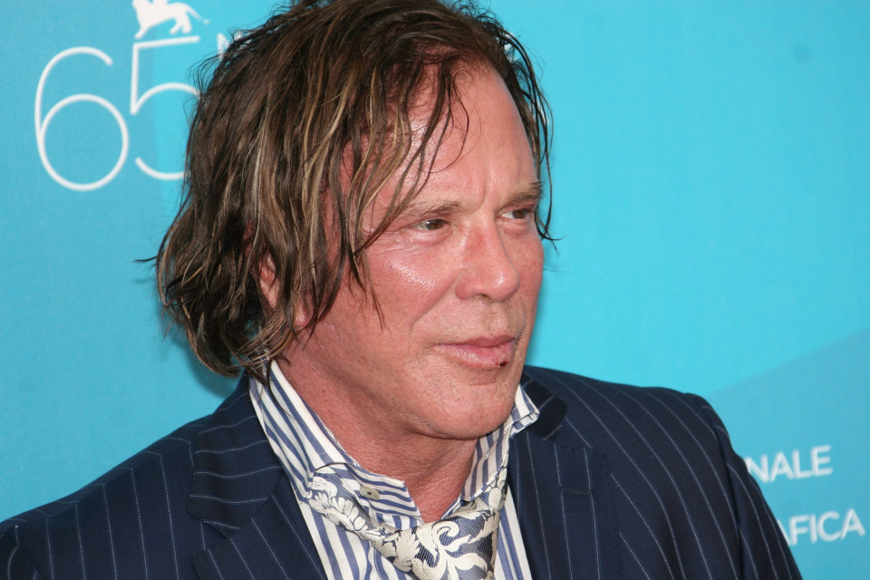 Mickey Rourke sfrattato per non aver pagato l'affitto