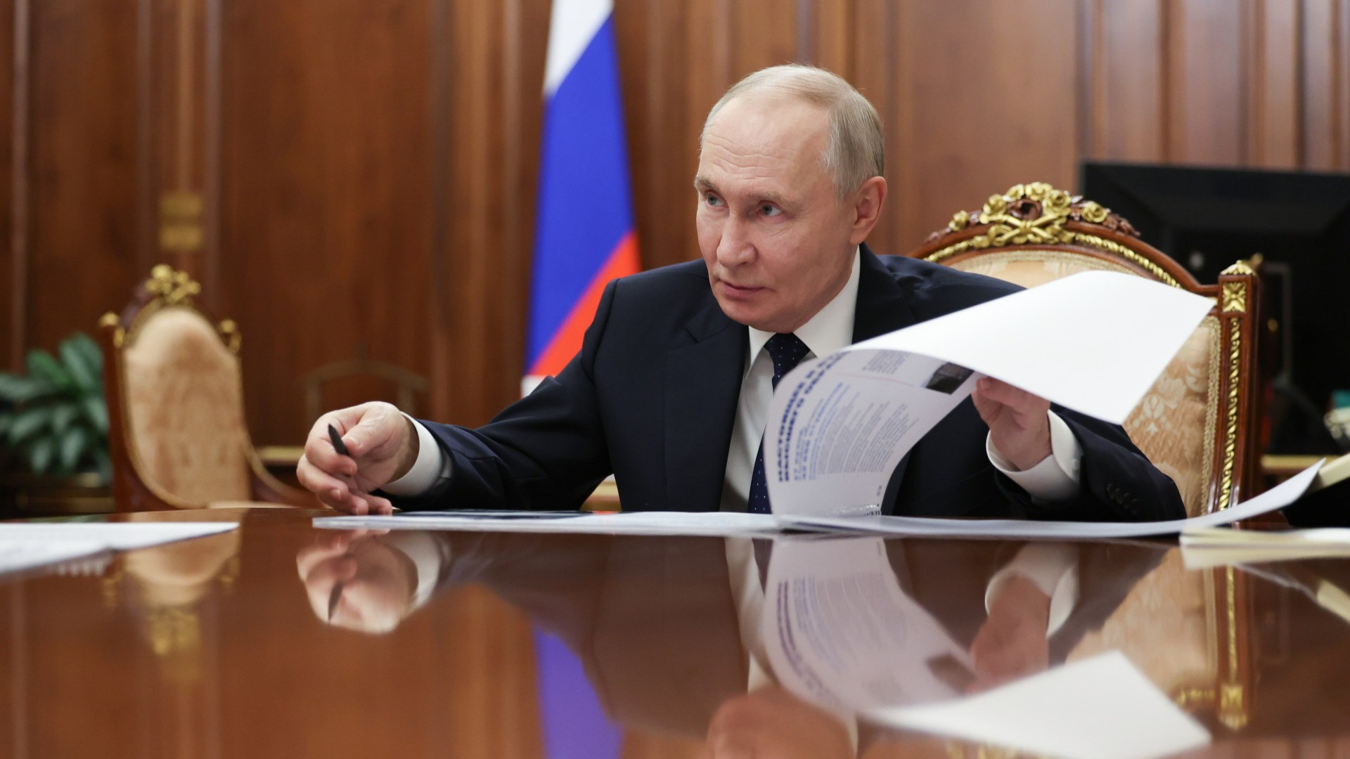 Gli USA autorizzano l'acquisto di petrolio russo già in transito