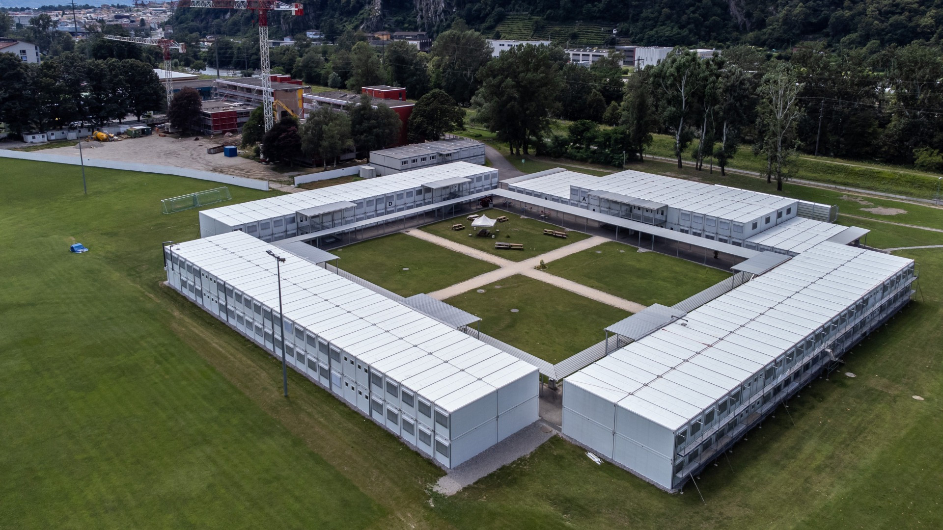 Rispunta il documentario filo-russo, scatta la protesta al liceo di Bellinzona