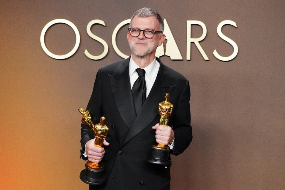 Con «Una battaglia dopo l'altra» Paul Thomas Anderson trionfa agli Oscar