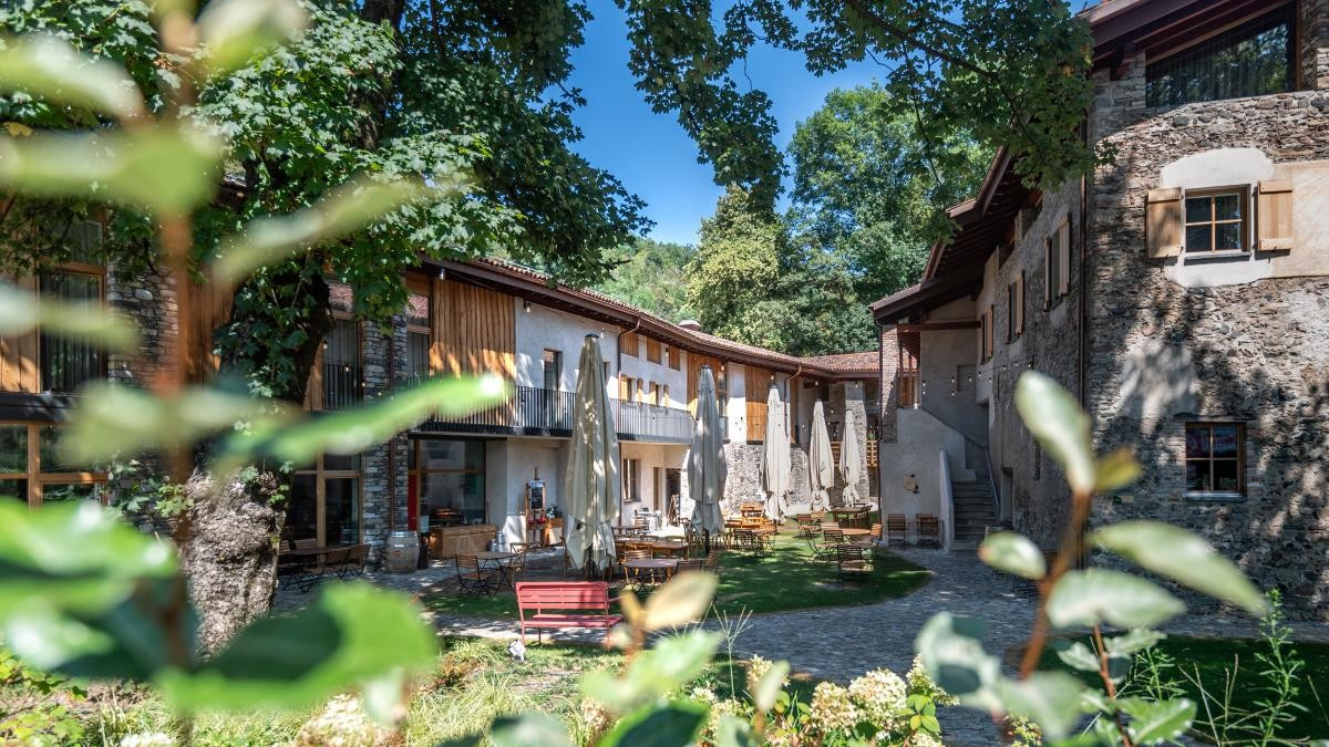 Solidarietà a tavola per Pasqua, il Grott Mobil protagonista al Centro Bethlehem