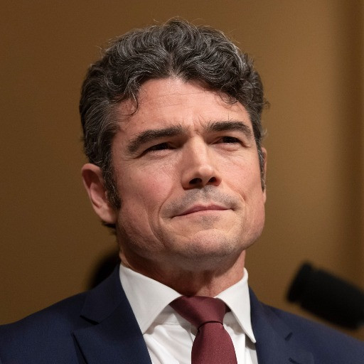 Chi è Joe Kent, l’ex capo dell'Antiterrorismo USA che sfida la guerra all’Iran