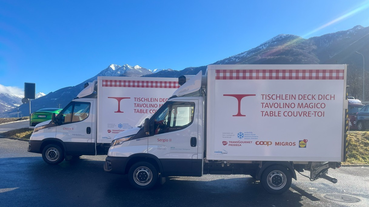 Due nuovi furgoni per Tavolino Magico