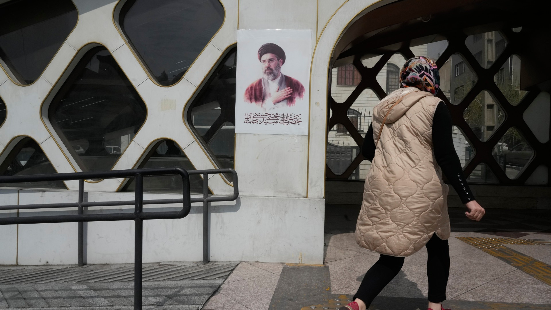 «Mojtaba Khamenei gravemente ferito in un attacco di Israele»