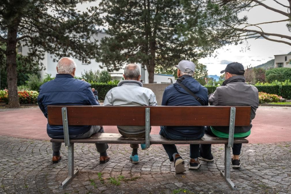 Gli Stati ribadiscono: «Per il finanziamento della 13. AVS serve una soluzione mista»