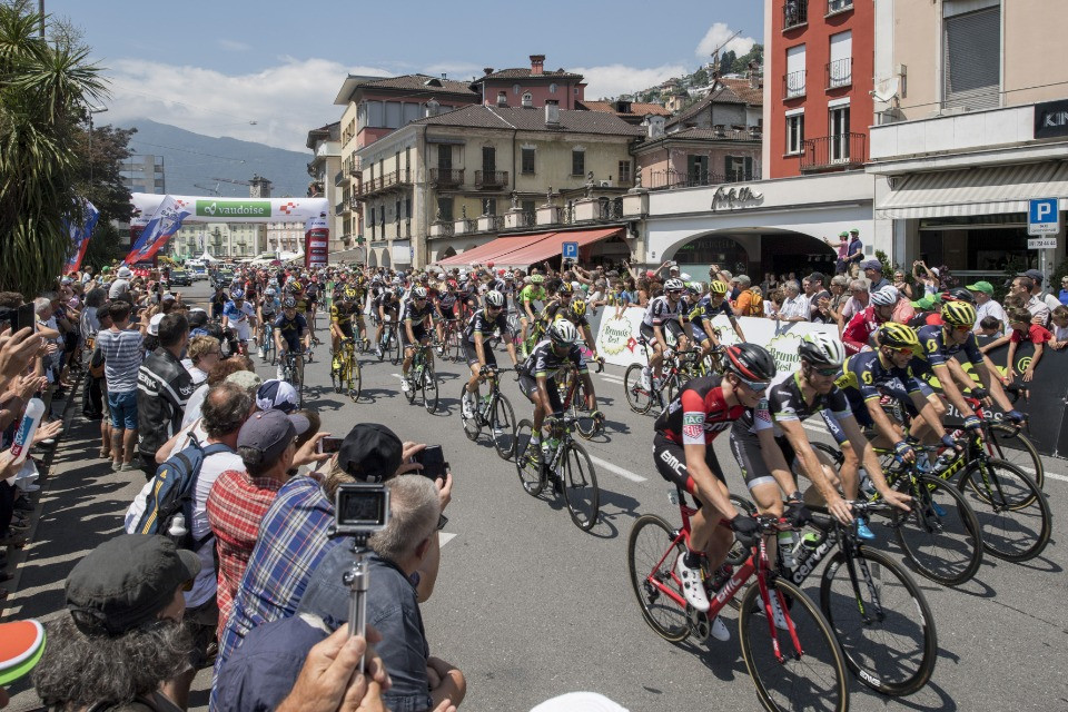Locarno verso lo sprint ﬁnale per la tappa del Tour de Suisse