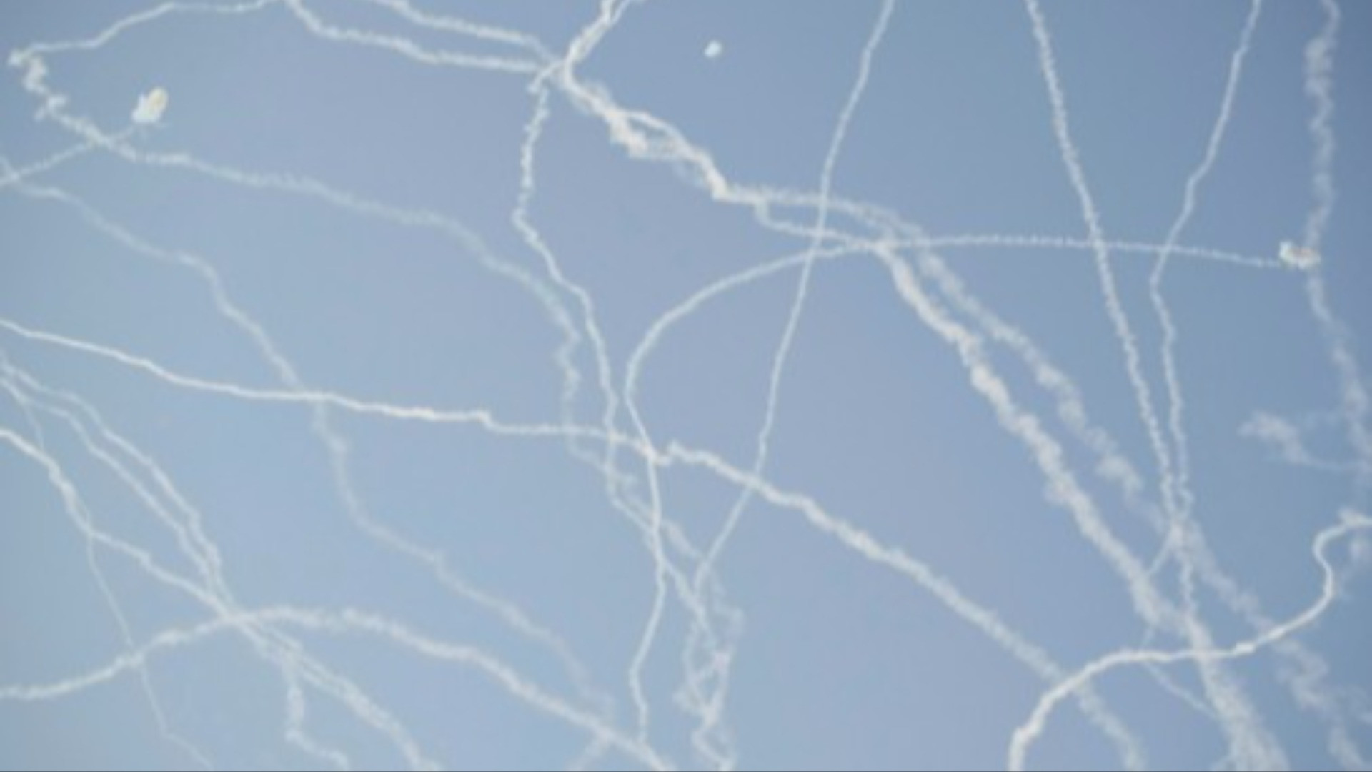 Emirati e Kuwait rispondono a raid missilistici