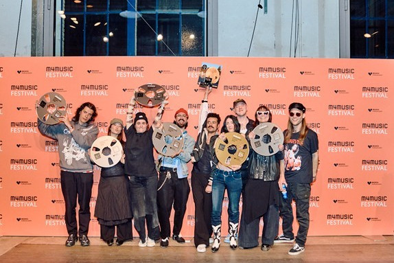 La band XOXO. vince il «Demo of the Year», premiato pure il ticinese Tam Bor