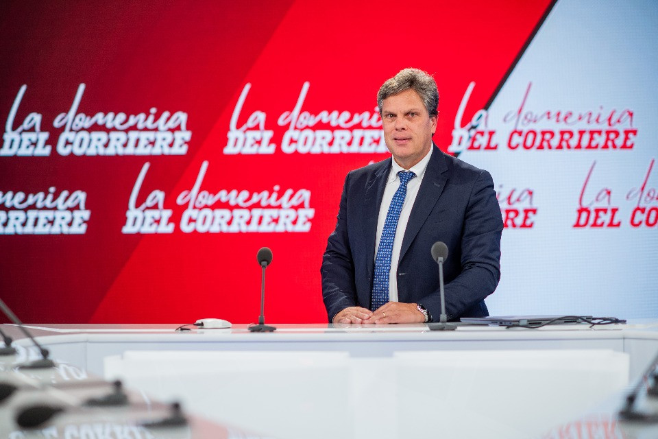 Svizzera da 10 milioni: sicurezza o chiusura?