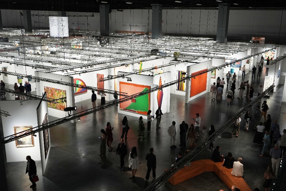E se la guerra in Iran colpisse anche Art Basel?