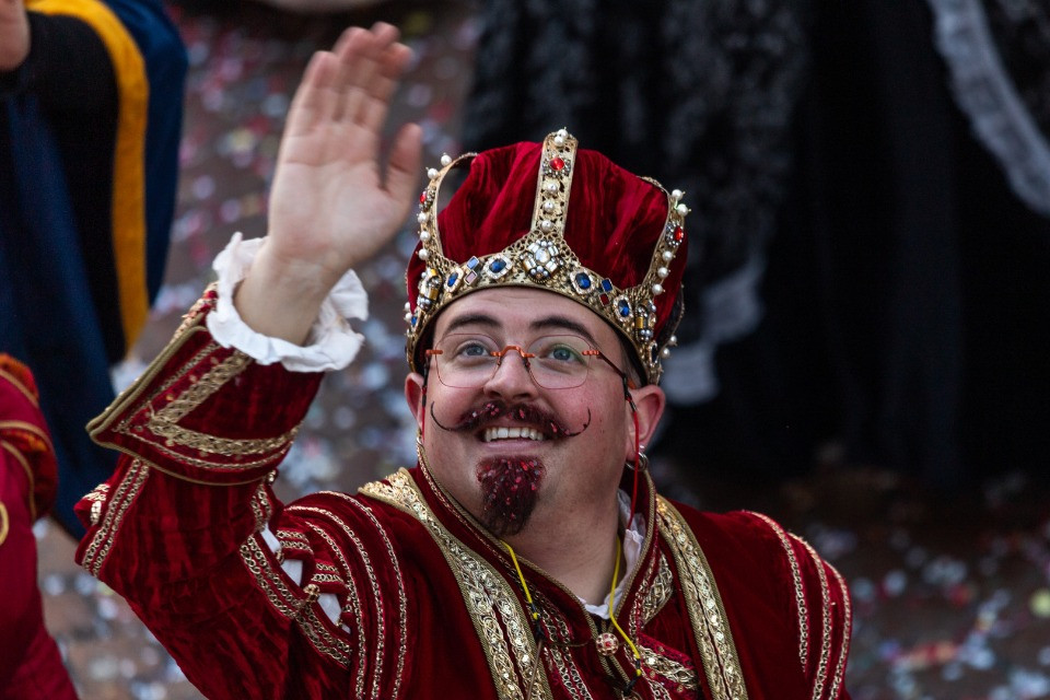 Bellinzona capitale della cultura, i sovrani e l'ex Miss per continuare a sognare