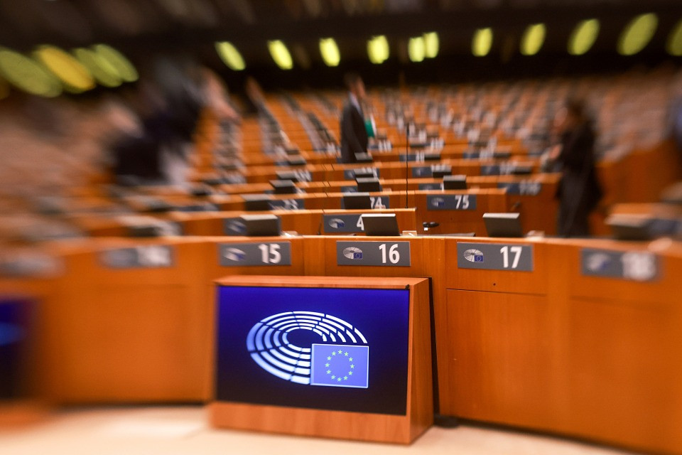 Hormuz, «Bruxelles inconsistente non ha imparato nulla»