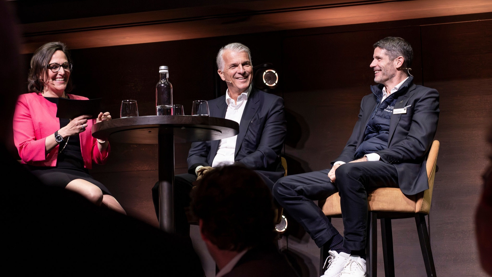 Aumentano ancora i compensi dei top manager, Ermotti al quinto posto