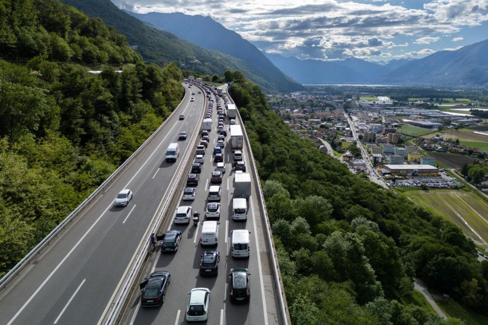 Sulla A2 si circola a rilento in direzione sud