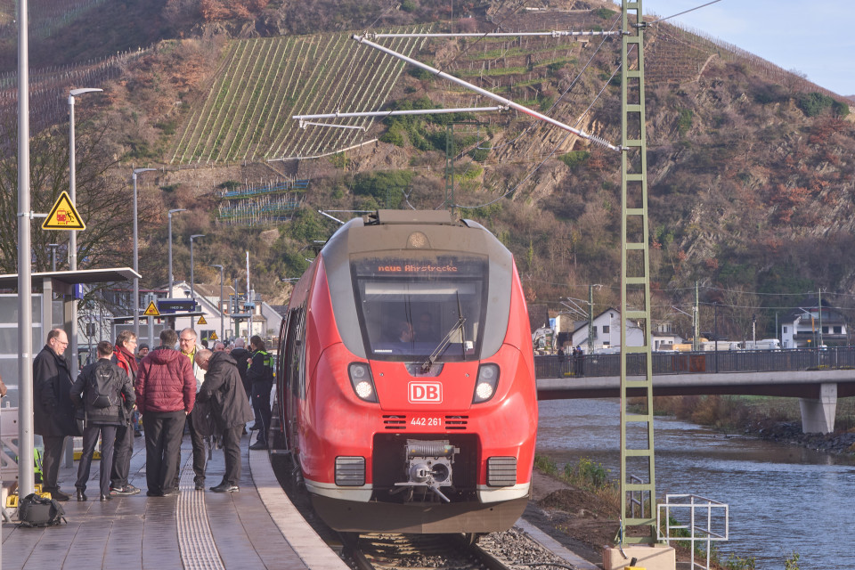 Deutsche Bahn, ancora perdite miliardarie nel 2025