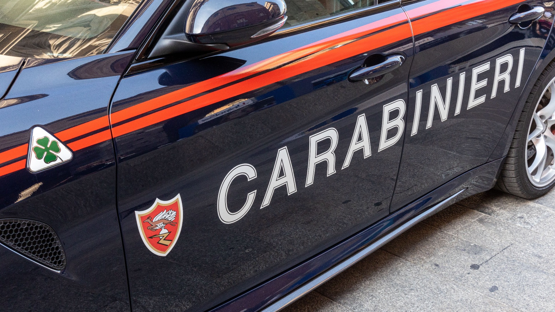 Scappano dai Carabinieri dopo un furto in Ticino: fermati dopo 19 chilometri