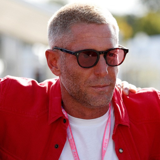 La svolta di Lapo Elkann: ora vive a Lucerna «per sicurezza»