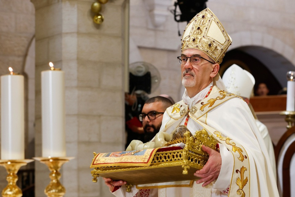 Incidente diplomatico tra Israele e Italia: impedito l'ingresso al Santo Sepolcro al cardinale Pizzaballa