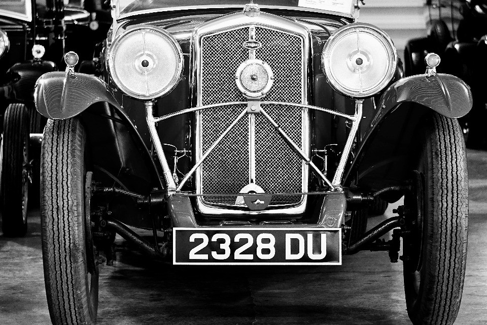 Il traffico causa numerosi disastri automobilistici