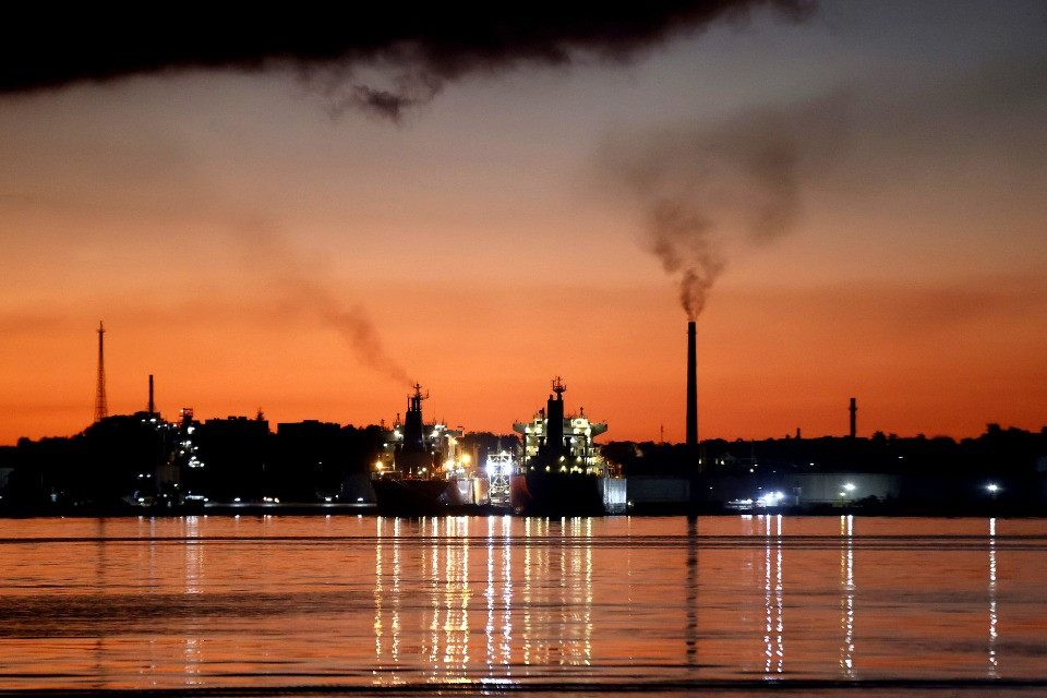 Gli USA consentono a una petroliera russa di raggiungere Cuba