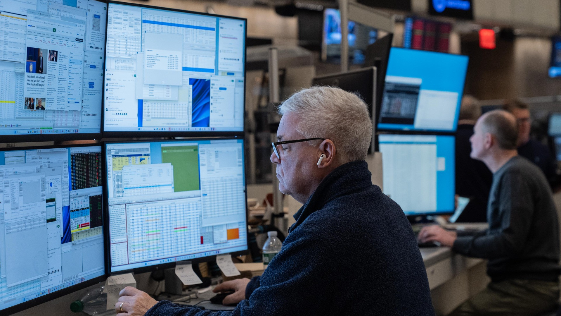 Listini in preda all’incertezza, la guerra pesa sull’economia