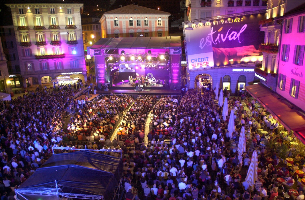 Niente più interminabili serate gratuite ad Estival: solo concerti a pagamento con due set a sera.&nbsp;&nbsp;