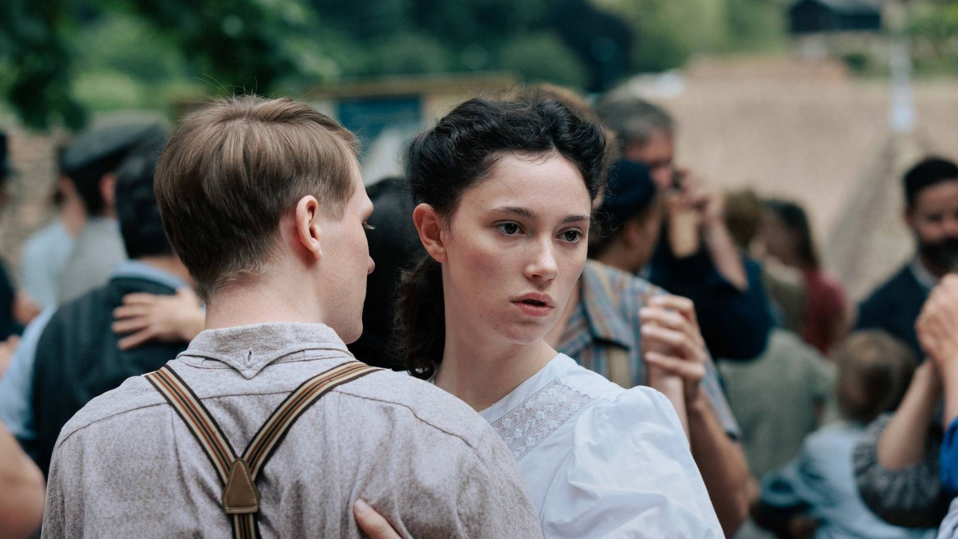 La difficile emancipazione di una giovane in tempo di guerra