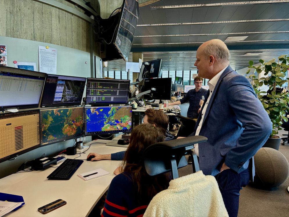 Mark Ansems nel Centro operazioni di Swiss a Kloten. © CdT