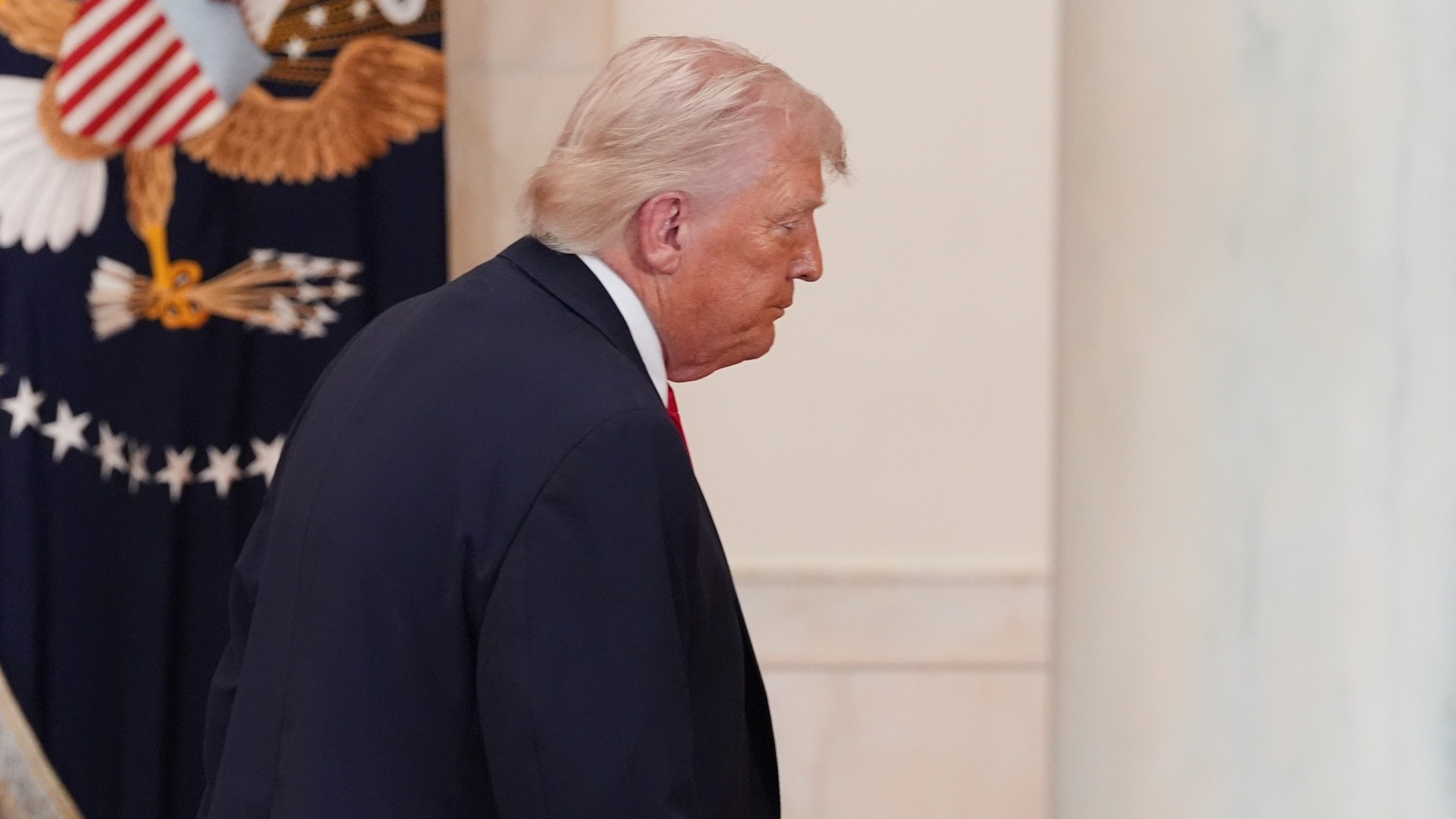 Trump: «L'Iran ha 48 ore di tempo per fare un accordo o si scatenerà l'inferno»