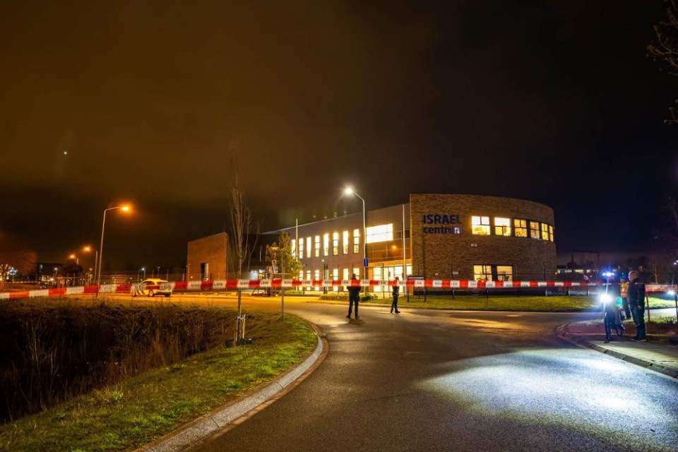 Esplosione in un centro filo-israeliano a Nijkerk, è caccia all'uomo