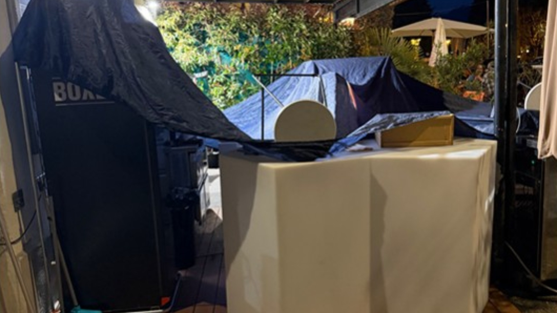 Dehors, luci e accuse: scoppia la polemica nel nucleo di Muralto